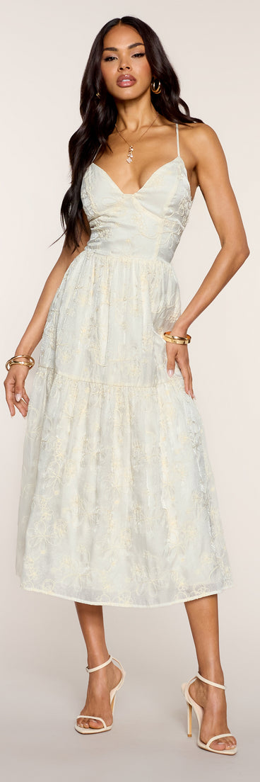Forever Bloom Embroidered Midi Dress in Ivory | Size: S | Windsor Forever Bloom Embroidered Midi Dress in Ivory | Size: S | Windsor
