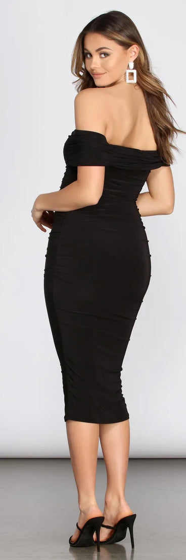 Off Shoulder Ruched Midi Dress