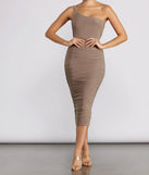 Total Babe Alert Midi Dress