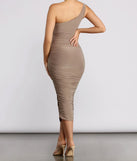Total Babe Alert Midi Dress