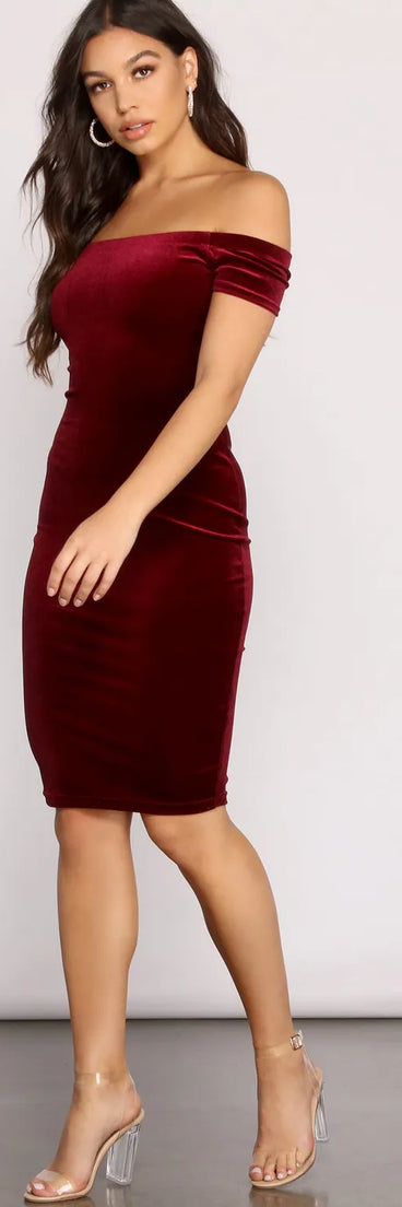 Velvet Luxe Bodycon Midi Dress