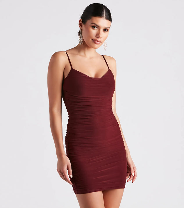 Step into winter chic with the That Girl Mesh Ruche Short Dress, a wine mini dress featuring an above-the-knee cut ideal for cocktail parties, festive gatherings, or clubwear.