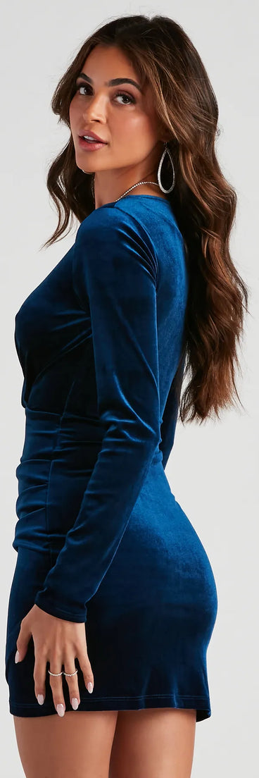 Magic In Velvet V-Neck Short Dress | Windsor Magic In Velvet V-Neck Short Dress | Windsor