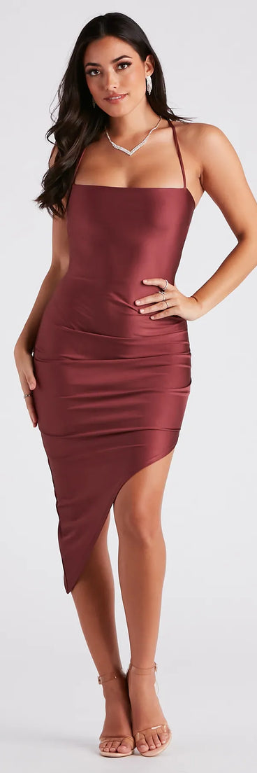 The midi dress length on the Love The Way Lace-Up Midi Dress provides an elevated silhouette perfect for any party, occasion, or everyday styling.