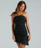 Step into winter chic with the Heatin' Things Up Strapless Asymmetric Mini Dress, a sea foam mini dress featuring an above-the-knee cut ideal for cocktail parties, festive gatherings, or clubwear.