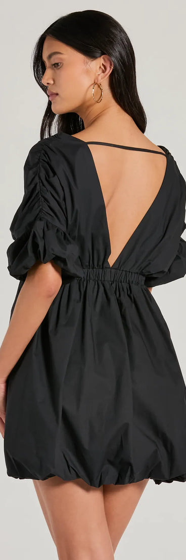 The Love Game Plunge V-Neck Bubble Skater Dress is a casual dress for more than special occasions with a fitted or flowy silhouette and accents in the most recent trends!