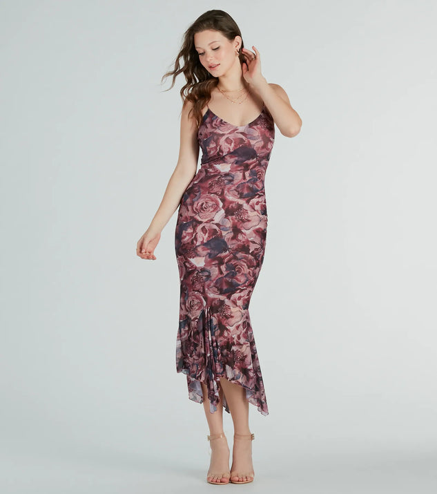 With its mid-calf hem and popular flattering fit, the Bloom With A View Floral Ruffle Midi Dress in wine nails the balance of trend and ease, redefining go-to midi dresses for any occasion.