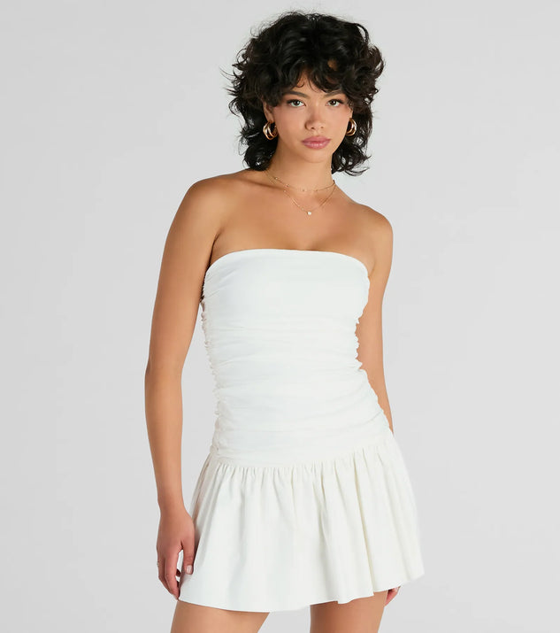 The Covetable Charm Strapless Mini Skater Dress is a mini dress that will make a statement with its short hemline and on-trend details to have you ready for any event!