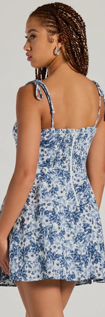 The Graceful Presence Sweetheart Floral Skater Dress is a casual dress for more than special occasions with a fitted or flowy silhouette and accents in the most recent trends!