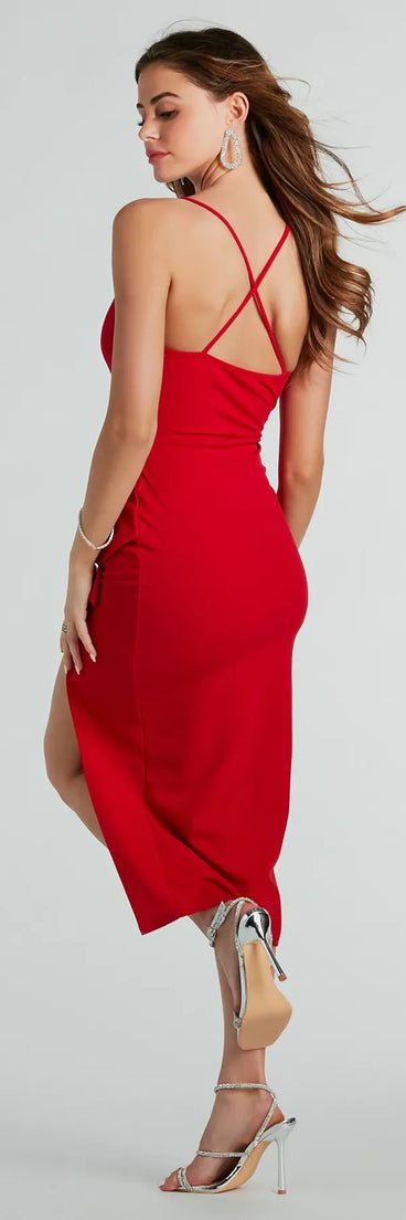 The midi dress length on the Curve Views V-Neck Ruffled Crepe Midi Dress provides an elevated silhouette perfect for any party, occasion, or everyday styling.