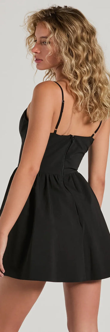 Revamp your 2025 wardrobe with this chic addition, the Win Hearts Sweetheart Woven Short Skater Dress in black, perfect for elevating your style in the new year.