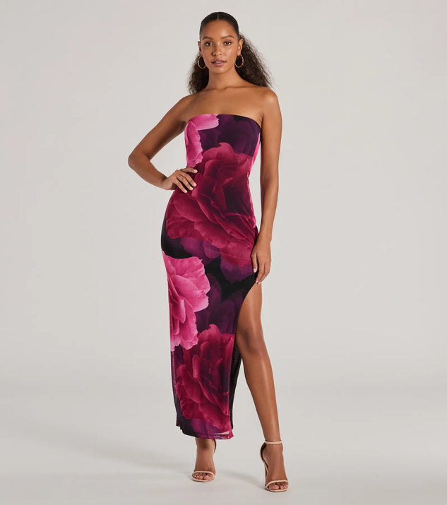 Make the big day unforgettable with the Grandeur Blooms Strapless Slit Floral Maxi Dress, a gorgeous black bridesmaid dress that balances elegance and affordability.