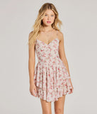 Step into seasonal chic with the True Love In Floral V-Neck Corset Skater Dress, a natural mini dress featuring an above-the-knee cut ideal for cocktail parties, festive gatherings, or clubwear.