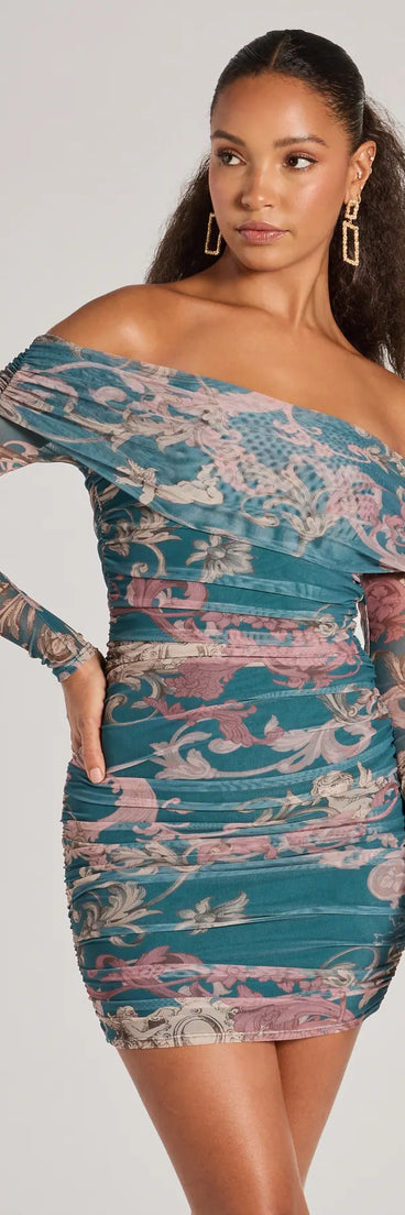 Step into winter chic with the Sweet Off-The-Shoulder Grecian Print Mini Dress, a teal mini dress featuring an above-the-knee cut ideal for cocktail parties, festive gatherings, or clubwear.