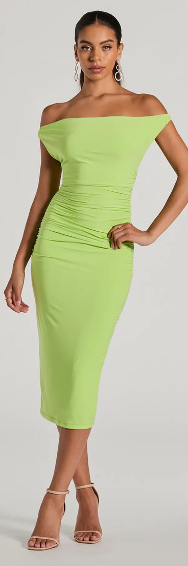 The midi dress length on the Tricks Of The Trade Convertible Bodycon Midi Dress provides an elevated silhouette perfect for any party, occasion, or everyday styling.