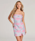 Step into winter chic with the Sweet Impression Sleeveless Embroidered Floral Mini Dress, a light blue mini dress featuring an above-the-knee cut ideal for cocktail parties, festive gatherings, or clubwear.
