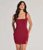 Step into seasonal chic with the Chic Details Square Neck Bodycon Mini Dress, a burgundy mini dress featuring an above-the-knee cut ideal for cocktail parties, festive gatherings, or clubwear.