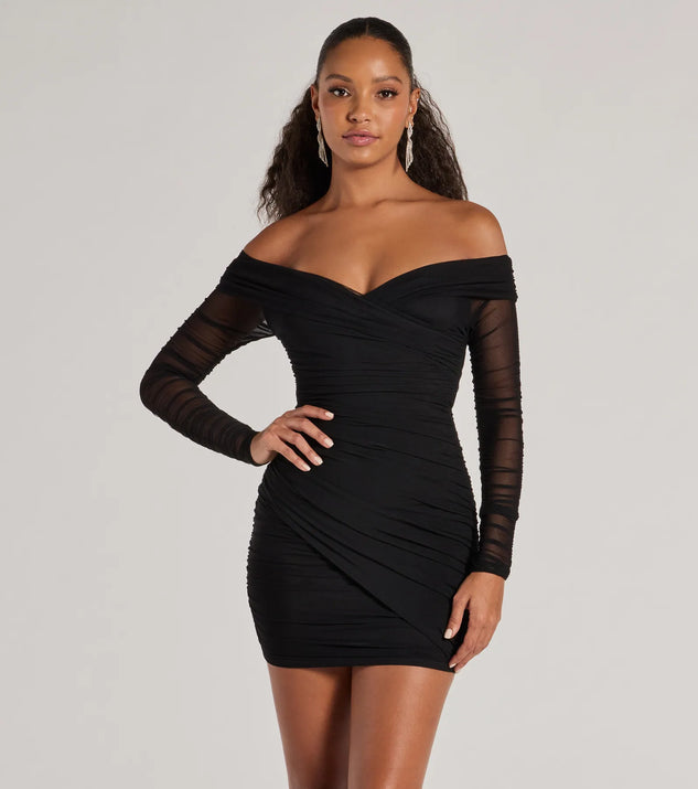 Step into winter chic with the Sultry Looks Mesh Off-The-Shoulder Bodycon Mini Dress, a black mini dress featuring an above-the-knee cut ideal for cocktail parties, festive gatherings, or clubwear.