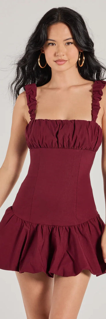 Step into winter chic with the Adorable Aura Drop Waist Bubble Hem Skater Dress, a wine mini dress featuring an above-the-knee cut ideal for cocktail parties, festive gatherings, or clubwear.