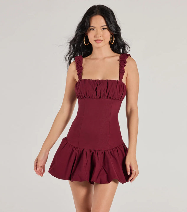 Step into winter chic with the Adorable Aura Drop Waist Bubble Hem Skater Dress, a wine mini dress featuring an above-the-knee cut ideal for cocktail parties, festive gatherings, or clubwear.