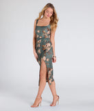Celebrate the special day in the Pretty Petals Floral Bodycon Slit Midi Dress, a sage green country wedding guest dress with soft, romantic details that blend charm and sophistication.