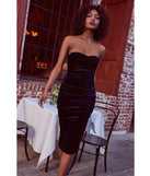 Own every entrance in the Sophisticated Enchantment Velvet Midi Dress, a navy blue party dress perfect for milestone birthdays and grad parties, or dancing through summer nights and unforgettable bachelorette celebrations.