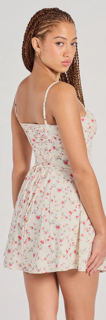 Whether you're headed to brunch or running errands, the Flirty Romance Corset Lace-Up Floral A-Line Mini Dress in ivory delivers effortless style in a breathable, go-to casual dress.