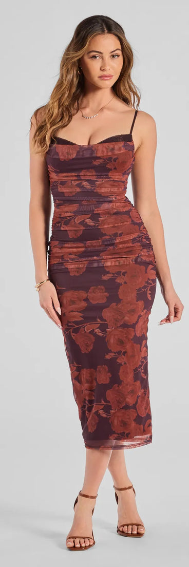 Celebrate the special day in the Petal Perfection Floral Ruched Midi Dress, a plum country wedding guest dress with soft, romantic details that blend charm and sophistication.