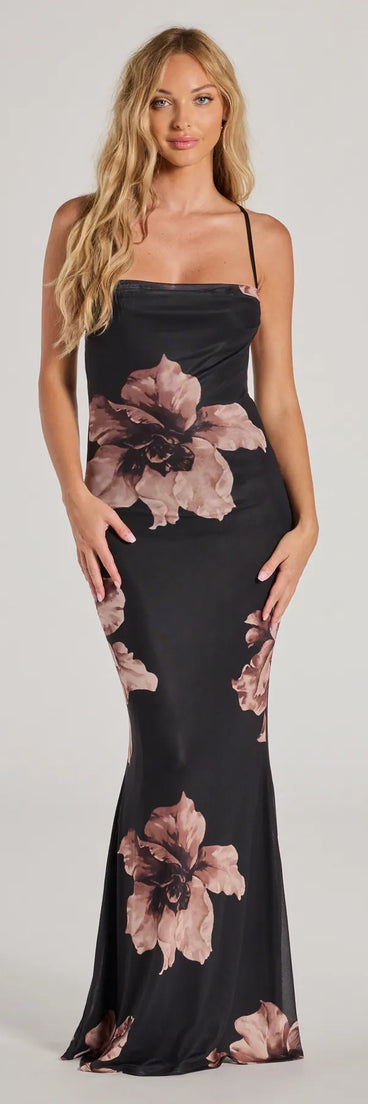 Turn heads at Prom 2025 in this black prom dress, where statement-making details meet the iconic style of the Romance Era Floral Lace-Up Back Long Mermaid Dress .