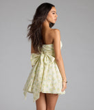 Shine with confidence, elegance, and standout style in the Sunny Chic Floral Strapless Skater Dress—a ivory graduation dress designed with a fresh silhouette and the latest trends.