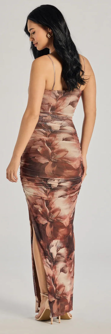 Celebrate the special day in the Ravishing Florals High-Slit Ruched Maxi Dress, a brown country wedding guest dress with soft, romantic details that blend charm and sophistication.