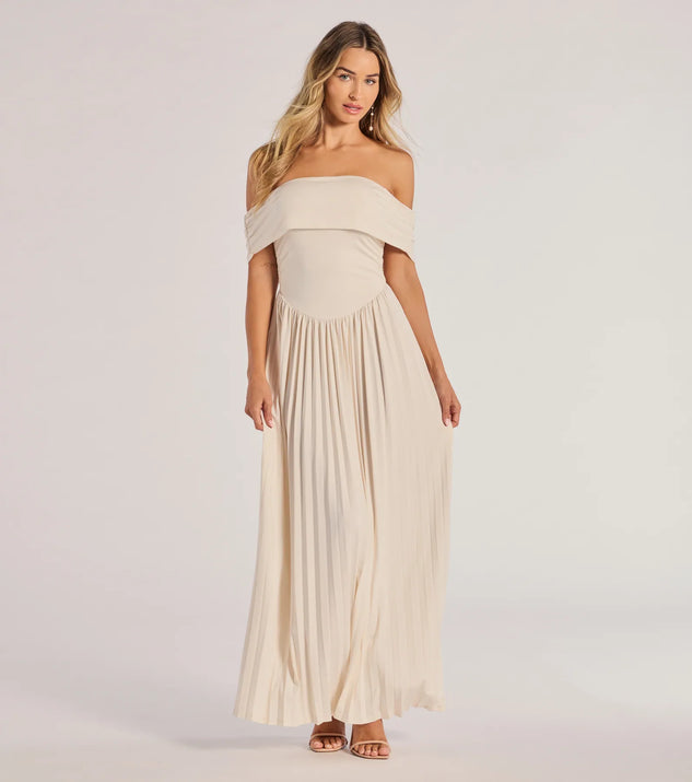 Step into milestone moments with the Compelling Romantic Off-The-Shoulder Pleated Maxi Dress, a standout in ivory dresses perfect for birdal showers, Easter celebrations, and 2025 grad looks.