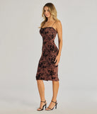 With its mid-calf hem and popular flattering fit, the Flawless Look Flocked Floral Mesh Bodycon Midi Dress in burgundy nails the balance of trend and ease, redefining go-to midi dresses for any occasion.