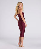 Flaunt your silhouette in the tight Fabulous Allure Strapless Bodycon Midi Dress in raisin purple, a bodycon dress that empowers your look with bold style and effortless edge.