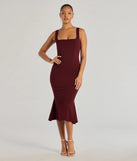 With its mid-calf hem and popular flattering fit, the Timelessly Chic Sleeveless Flared Midi Dress in burgundy nails the balance of trend and ease, redefining go-to midi dresses for any occasion.
