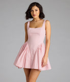 Shine with confidence, elegance, and standout style in the Sugar And Spice Sleeveless Tie-Back Skater Dress—a pink graduation dress designed with a fresh silhouette and the latest trends.