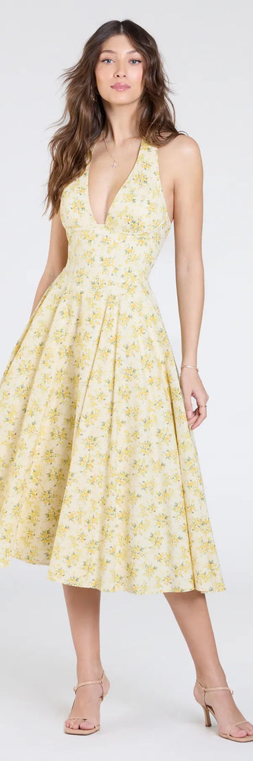 Feel instantly put-together in the Set For Spring Halter Corset Floral Midi Dress in yellow, a stylish wedding guest dress designed for confident style and all-out celebration.