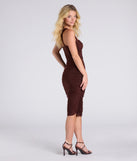 Celebrate the special day in the Sleek Look Ruched Knit Bodycon Midi Dress, a brown country wedding guest dress with soft, romantic details that blend charm and sophistication.