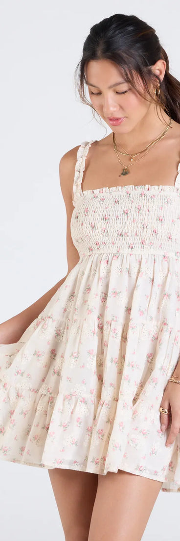 Soak up the season in the Sitting In The Sun Floral Babydoll Mini Dress, a natural sundress styled for easy days, outdoor plans, and everything in between.