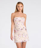 Feel confident and photo-ready in the Touch Of Shimmer Lace-Up Floral Sequin Mini Dress, a natural graduation dress perfect for 2025 ceremonies and parties.