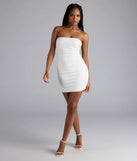 Shine with confidence, elegance, and standout style in the Chic Look Strapless Bodycon Mini Dress—a white graduation dress designed with a fresh silhouette and the latest trends.