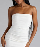 Shine with confidence, elegance, and standout style in the Chic Look Strapless Bodycon Mini Dress—a white graduation dress designed with a fresh silhouette and the latest trends.