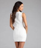 Shine with confidence, elegance, and standout style in the Chic Day Crew Neck Bodycon Crepe Mini Dress—a white graduation dress designed with a fresh silhouette and the latest trends.