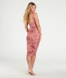 Celebrate the special day in the Romantic Charm V-Neck Floral Midi Dress, a mauve country wedding guest dress with soft, romantic details that blend charm and sophistication.