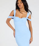 Make a bold statement in the Looking Fab Cold-Shoulder Ruched Bodycon Midi Dress in light blue, the perfect spring dress for weddings, cocktail hours, nights out, and/or seasonal celebrations.