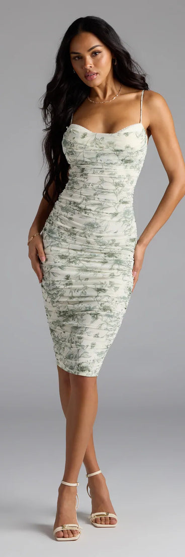 Feel instantly put-together in the Garden Stroll Floral Mesh Midi Dress in ivory, a autumn wedding guest dress designed for confident style and all-out celebration.