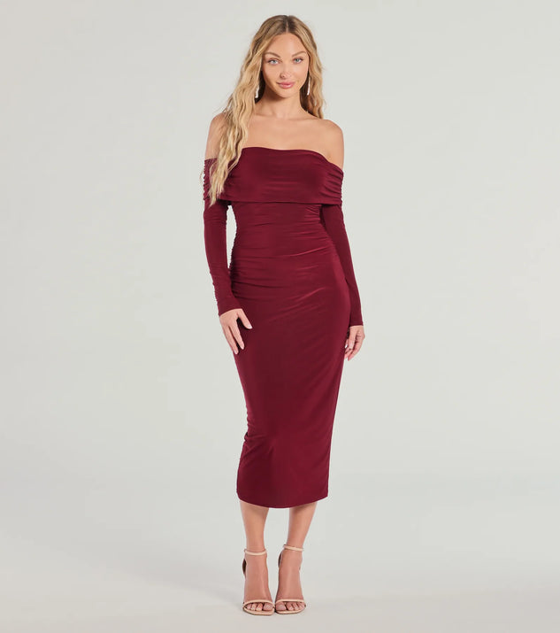 Celebrate the special day in the Casual Affair Long Sleeve Ruched Midi Dress, a wine country wedding guest dress with soft, romantic details that blend charm and sophistication.