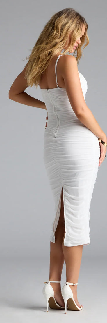 Own the evening in the Simply A Statement Cutout Bodycon Midi Dress in ivory, a sultry cocktail dress perfect for rooftop parties and stylish soirées.