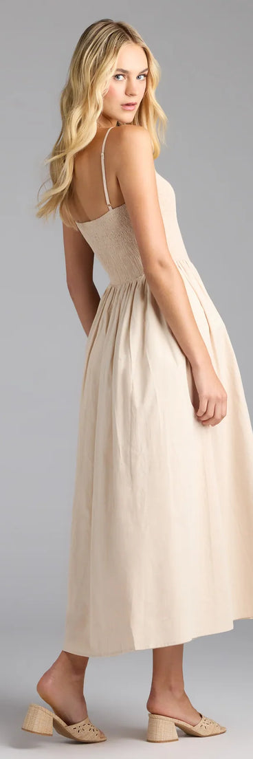 Soak up the season in the Effortless Era Woven A-Line Midi Dress, a natural sundress styled for easy days, outdoor plans, and everything in between.