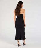 Whether you're headed to brunch or running errands, the Effortless Days Strapless Bodycon Midi Dress in black delivers effortless style in a breathable, go-to casual dress.